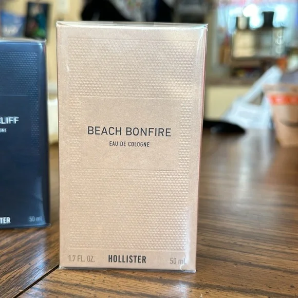 2 Hollister Colognes - Picture 3 of 3
